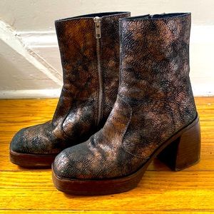 Free People - size 38 Ruby Platform Metallic Heeled Boots